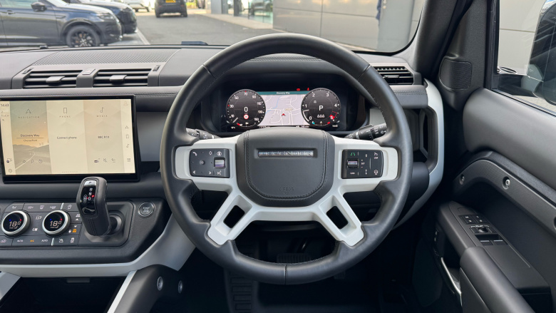 Land Rover Defender 3.0 D250 X-Dynamic HSE 90 3dr Auto Diesel Estate